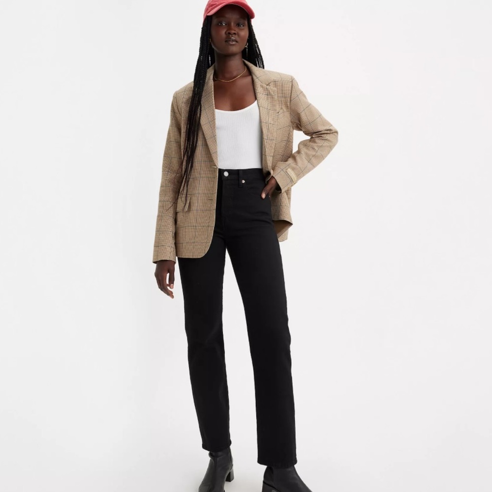 Levi’s Wedgie Straight Fit Jeans in Black Sprout 30